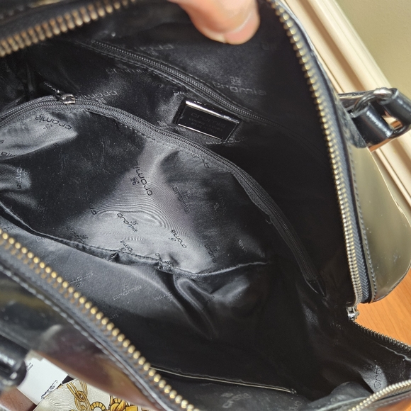 Cromia Black Patent Leather Boston Bag Made in Italy - Picture 10 of 10